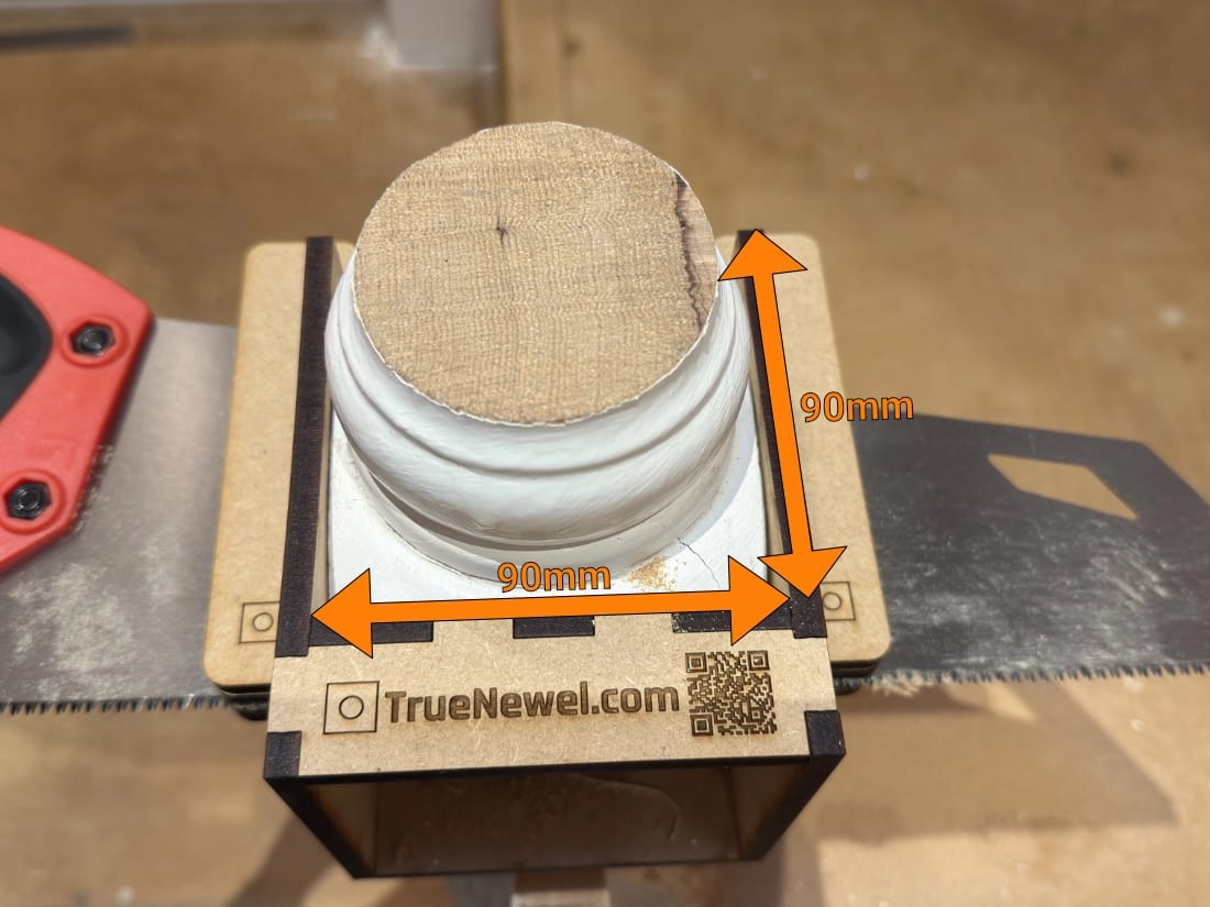 Compatibility diagram showing a suitable 90mm square newel post